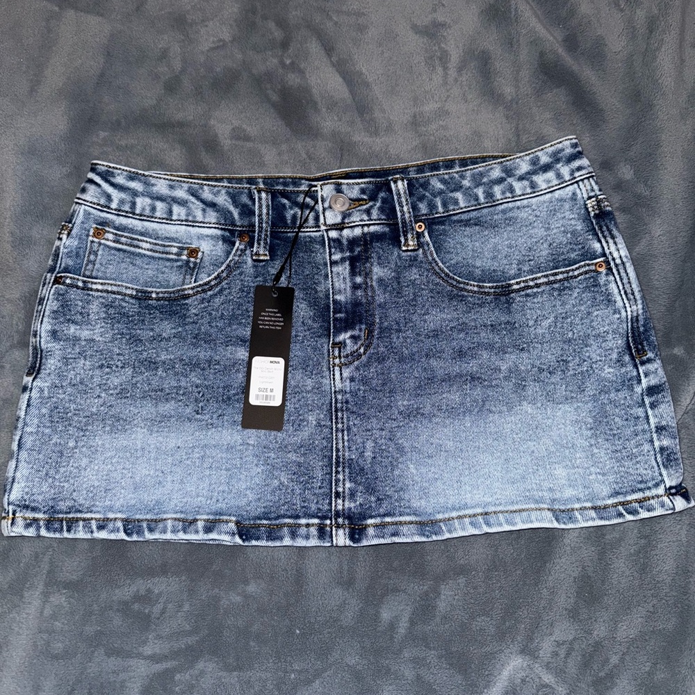 Brand New Fashion Nova Dark Wash Denim Skirt Size Medium